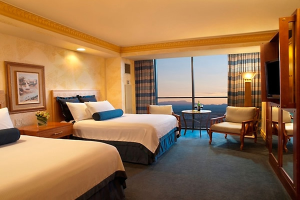 Holiday to Las Vegas - Luxor Hotel